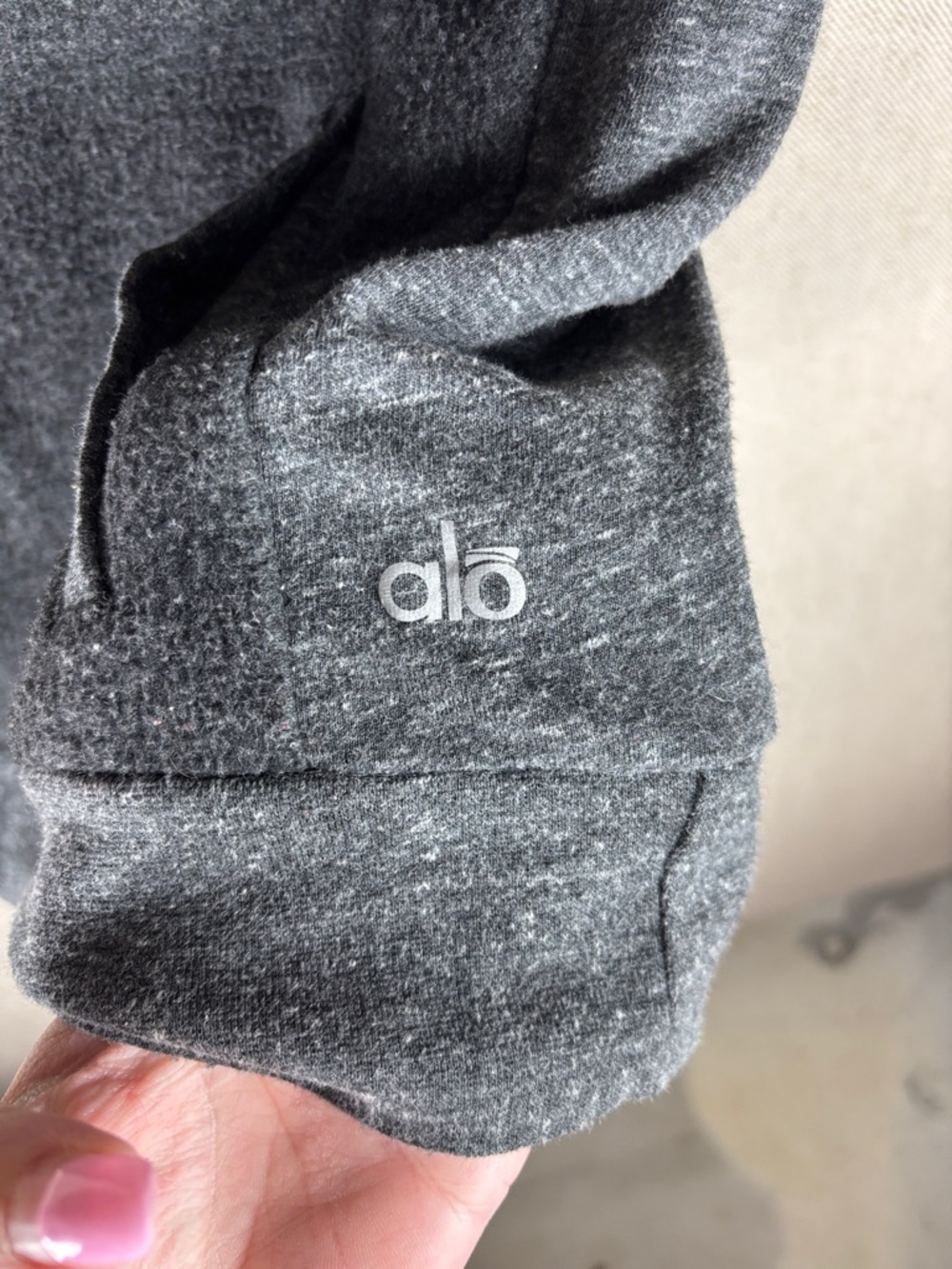 ALO Yoga > Sleeveless Dark Gray Fleece Lined Winter Frost Cowl Neck Vest Small - Picture 8 of 9